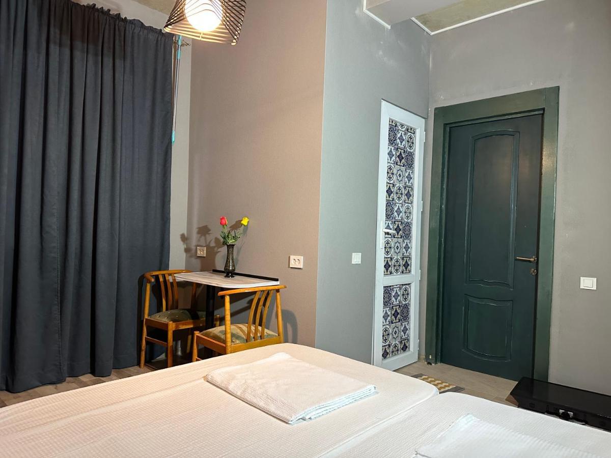 Nid Hotel Tbiliszi Kültér fotó